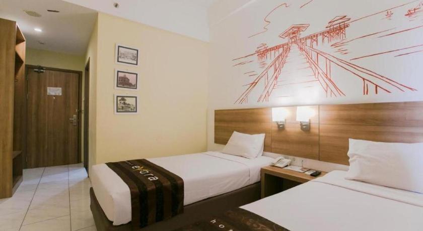 Evora Hotel Surabaya Exterior foto